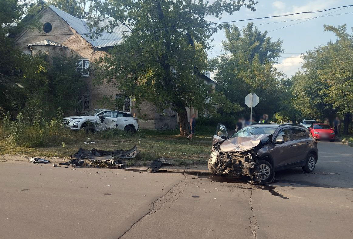 За два дня полицейские зарегистрировали ряд ДТП, в результате которых пострадали несовершеннолетние.