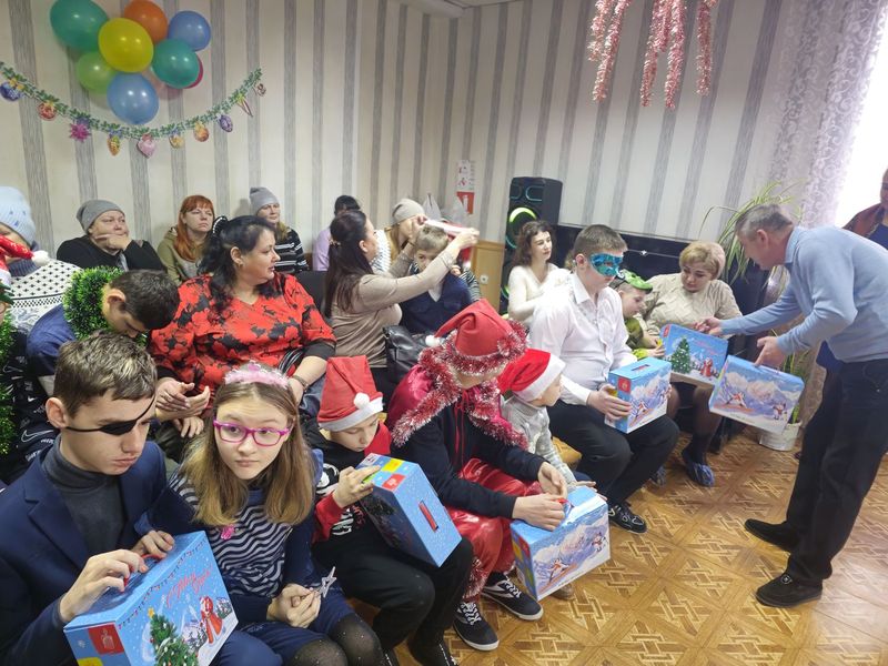 Предновогодние мероприятия в муниципальном бюджетном учреждении «Территориальный центр социального обслуживания» администрации города Енакиево .