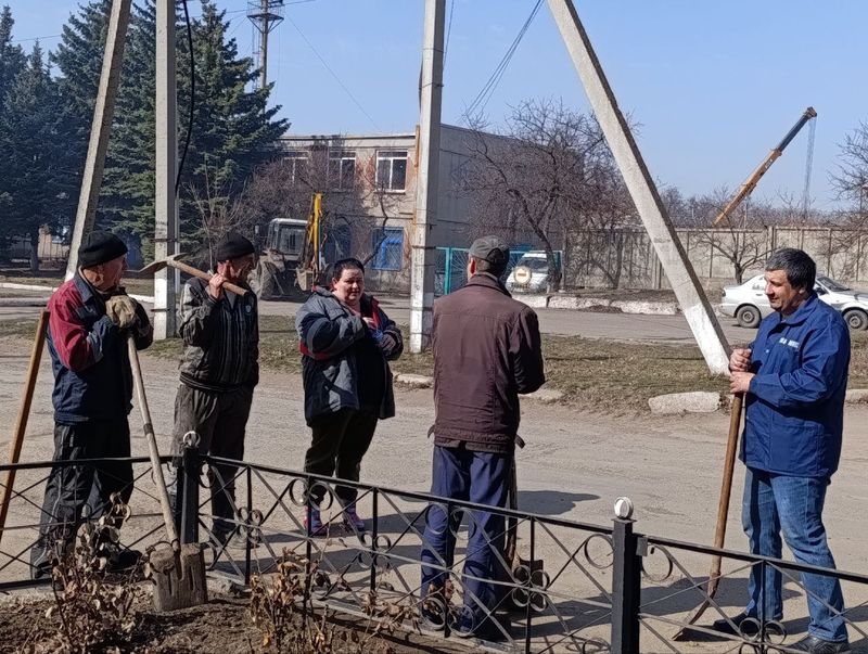 Филиал &quot;Енакиевское ПУВКХ&quot; ГУП ДНР &quot;ВОДА ДОНБАССА&quot; принял участие в общегородском субботнике.