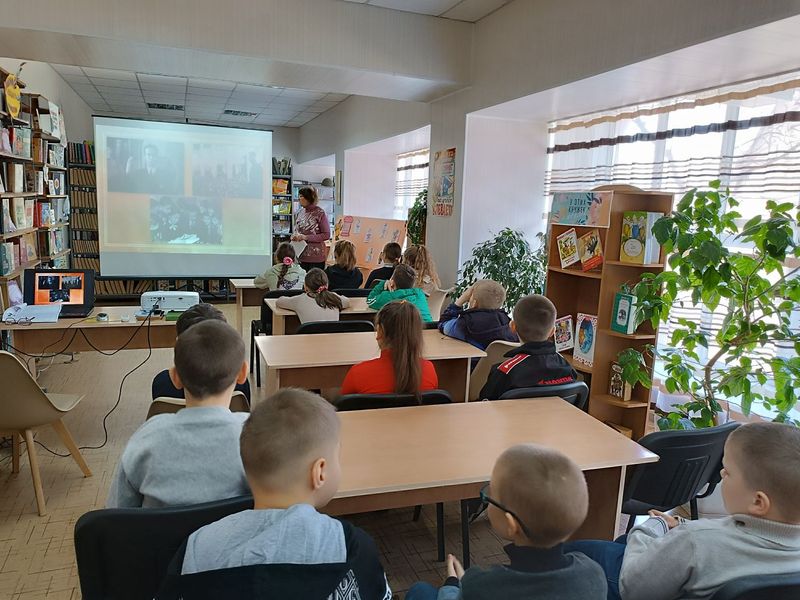 Проведена литературная орбита «Нам с книгой назначена встреча».