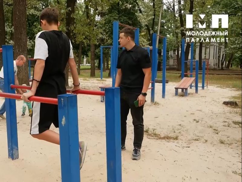 В Енакиево состоялось спортивное соревнование по Street Workout.