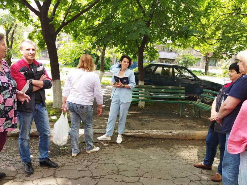 Управляющим делами администрации города Енакиево Стасенко Л.П. проведены плановые сходы граждан.