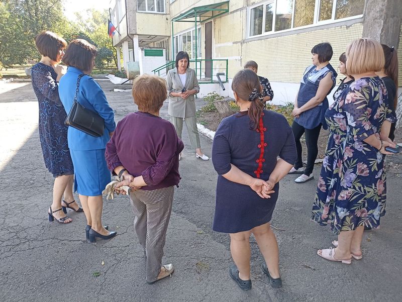 Заместитель главы администрации города Енакиево Витрук Е.С. провела сходы граждан.