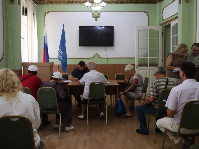Прием граждан в Енакиево.