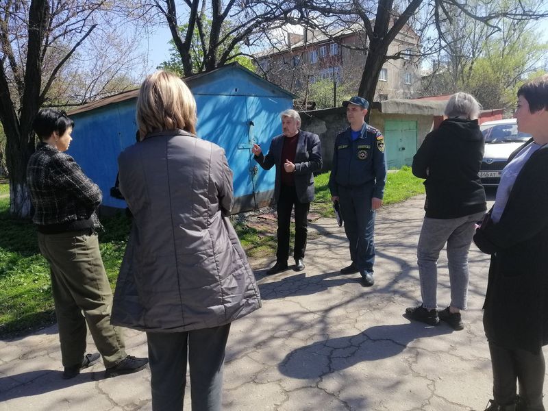 Первый заместитель главы администрации города Енакиево Сильванский Ю.Г. провел сходы граждан.