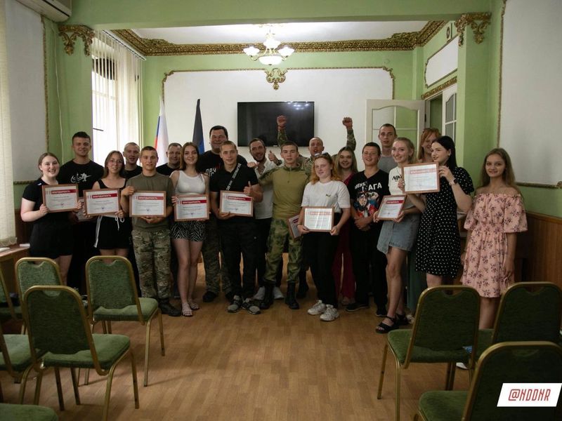 Состоялось награждение активистов местного штаба Народной Дружины города Енакиево.