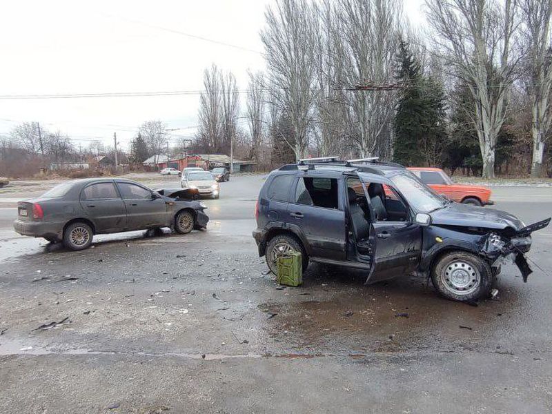 Автоинспекторы установили обстоятельства ДТП, в результате которого пострадал двухлетний ребенок.