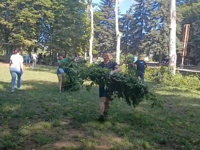 Общегородской субботник.