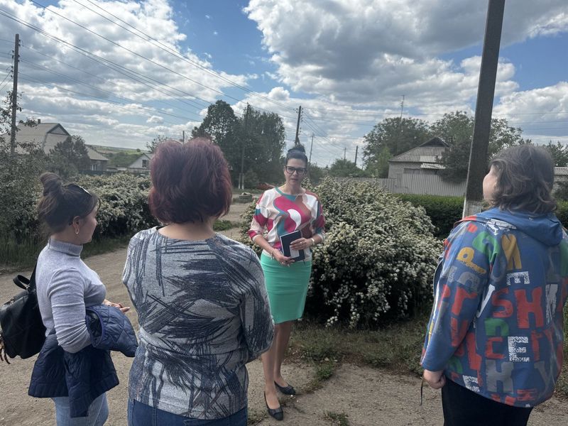 Начальником Юнокоммунаровского территориального отдела управления по обеспечению деятельности территорий администрации городского округа Енакиево проведена встреча с жителями.