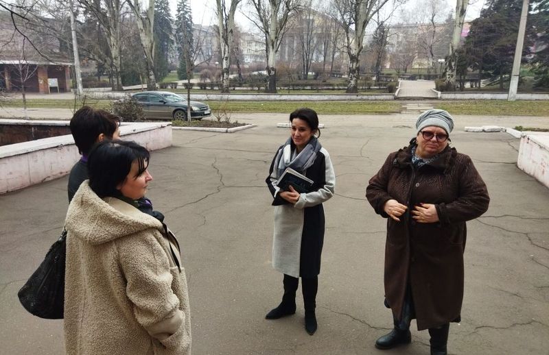 Управляющий делами администрации города Енакиево Стасенко Л.П. провела встречу с трудовым коллективом и сход граждан.