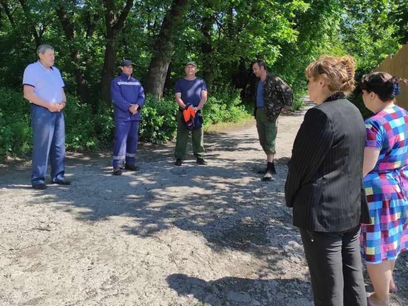 Глава Булавинской поселковой администрации Плитан А.М. провел сход граждан.