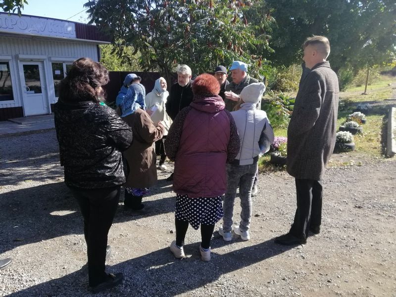 Глава администрации города Енакиево Сильванский Ю.Г. провел сход граждан.