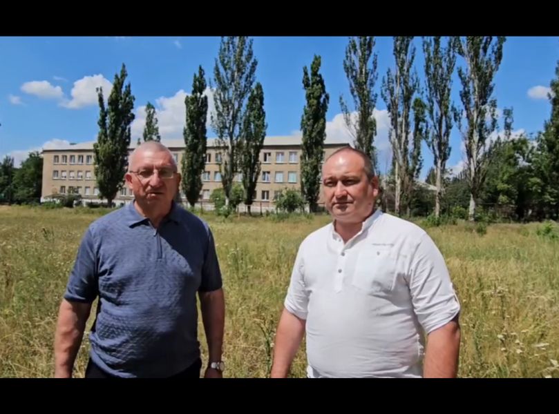 Новый физкультурно — оздоровительный комплекс в Углегорске.