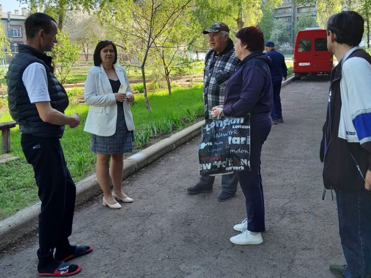 Встречи с населением. Встречи с населением.