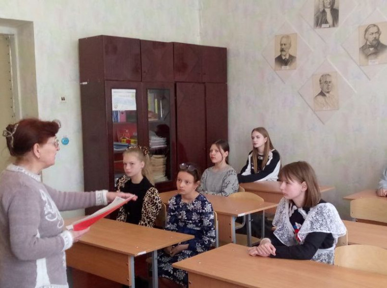 Проведена беседа на тему: «Рекомендации по противодействию экстремистских проявлений в образовательной среде». Проведена беседа на тему: «Рекомендации по противодействию экстремистских проявлений в образовательной среде».