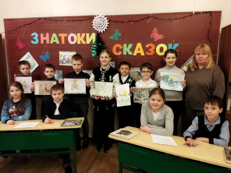 Акция «Береги учебник – источник знаний» в школах города Енакиево. Акция «Береги учебник – источник знаний» в школах города Енакиево.