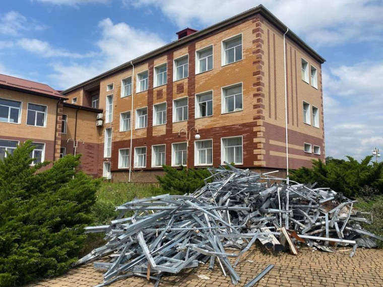 Ленинградская область приступила к восстановлению лицея в Енакиево. Ленинградская область приступила к восстановлению лицея в Енакиево.