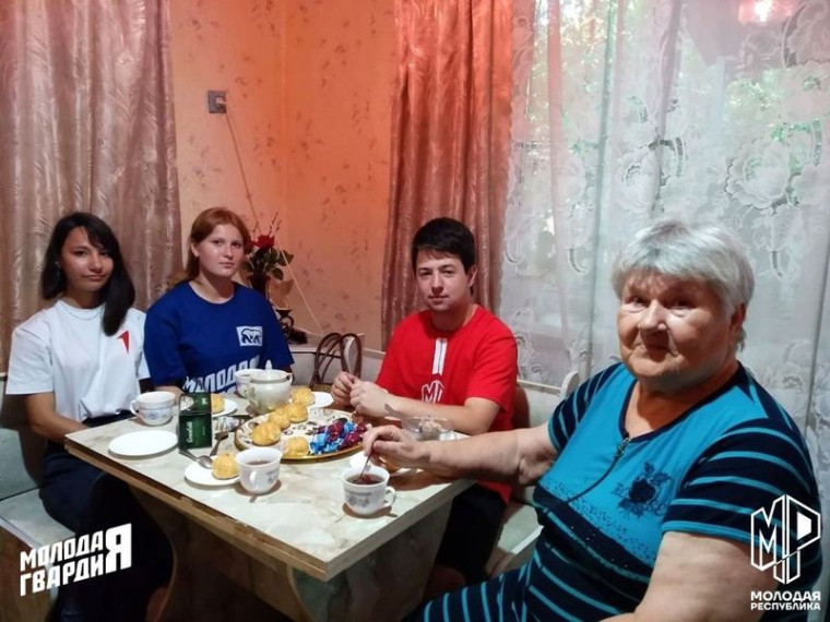 Посещение ветерана педагогического труда. Посещение ветерана педагогического труда.