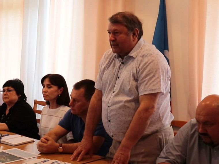 В ГБУ "Городская больница №2 города Енакиево" кандидаты в депутаты от Партии "ЕДИНАЯ РОССИЯ" провели встречу с медиками. В ГБУ "Городская больница №2 города Енакиево" кандидаты в депутаты от Партии "ЕДИНАЯ РОССИЯ" провели встречу с медиками.