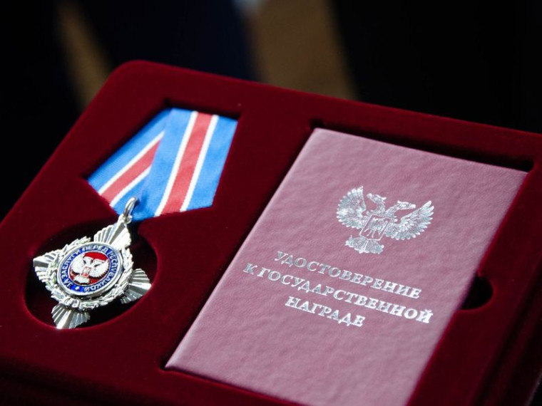В Мариуполе состоялось торжественное мероприятие ко Дню строителя. В Мариуполе состоялось торжественное мероприятие ко Дню строителя.