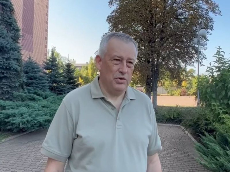 Ленобласть планирует завершить установку очистных сооружений в Карло-Марксово к началу сентября. Ленобласть планирует завершить установку очистных сооружений в Карло-Марксово к началу сентября.