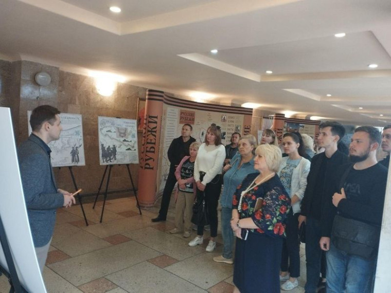 Музей «Смоленская крепость» открыл в ДНР передвижную выставку. Музей «Смоленская крепость» открыл в ДНР передвижную выставку.