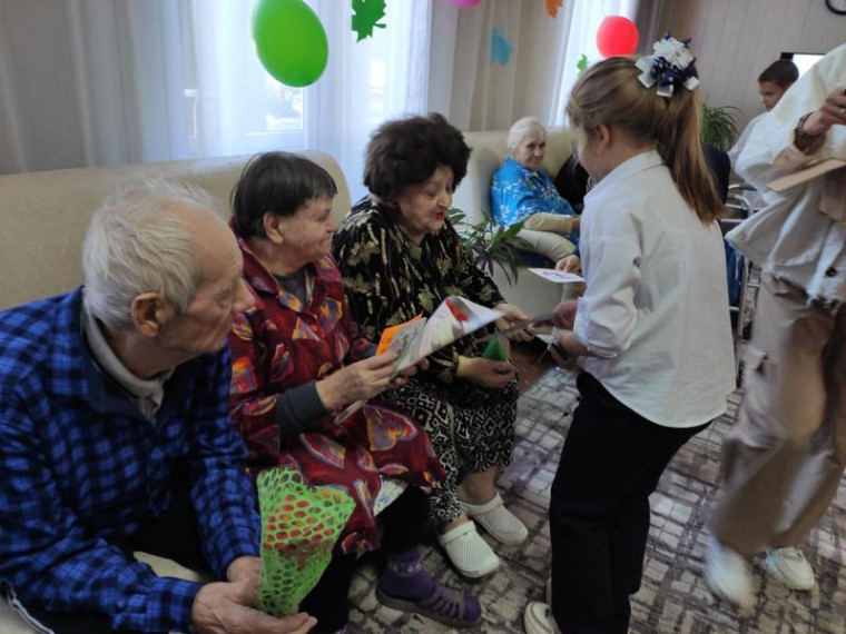 День пожилого человека: МБУ «ТЕРЦЕНТР» администрации города Енакиево наполнился радостью и теплом. День пожилого человека: МБУ «ТЕРЦЕНТР» администрации города Енакиево наполнился радостью и теплом.