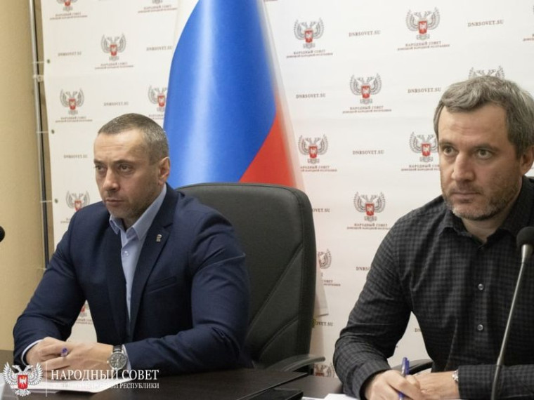 Юрий Афендиков и Пётр Шимановский приняли участие в расширенном заседании комитета Государственной Думы. Юрий Афендиков и Пётр Шимановский приняли участие в расширенном заседании комитета Государственной Думы.