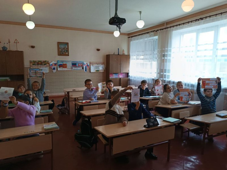 Проведена акция «Школа – территория безопасности». Проведена акция «Школа – территория безопасности».