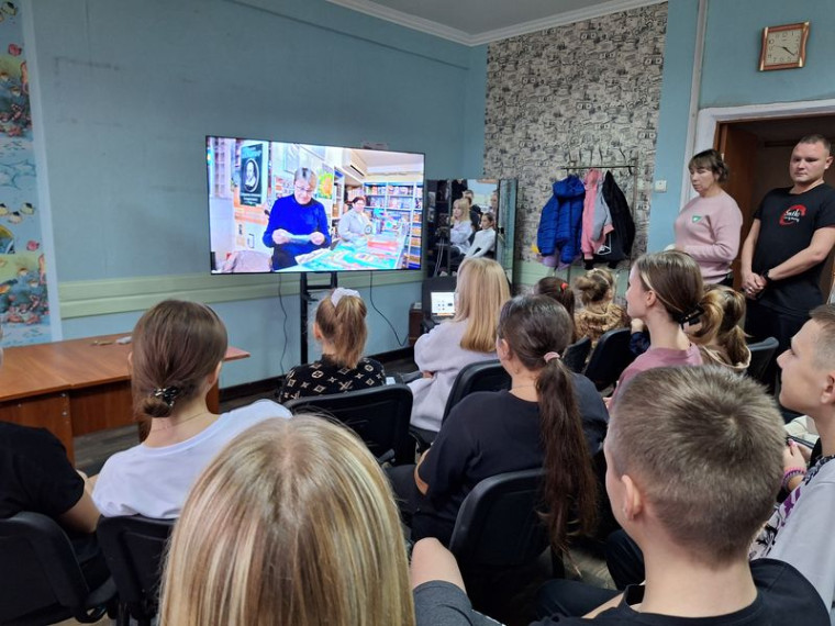 Состоялся кинопоказ документального фильма «Куклы, книги и война». Состоялся кинопоказ документального фильма «Куклы, книги и война».