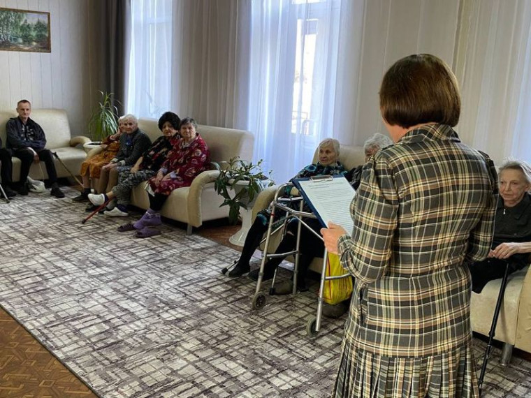 Мероприятия ко Дню народного единства в МБУ «ТЕРЦЕНТР» администрации города Енакиево. Мероприятия ко Дню народного единства в МБУ «ТЕРЦЕНТР» администрации города Енакиево.