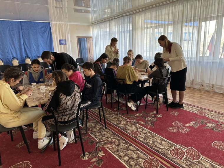 Посещение МБУ «Детский социальный центр» в рамках социального проекта «ГосСтарт.Доброслужащий». Посещение МБУ «Детский социальный центр» в рамках социального проекта «ГосСтарт.Доброслужащий».