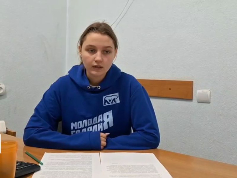 Активисты Енакиевского штаба МР и МГЕР ДНР приняли участие в акции «Наши семейные книги». Активисты Енакиевского штаба МР и МГЕР ДНР приняли участие в акции «Наши семейные книги».