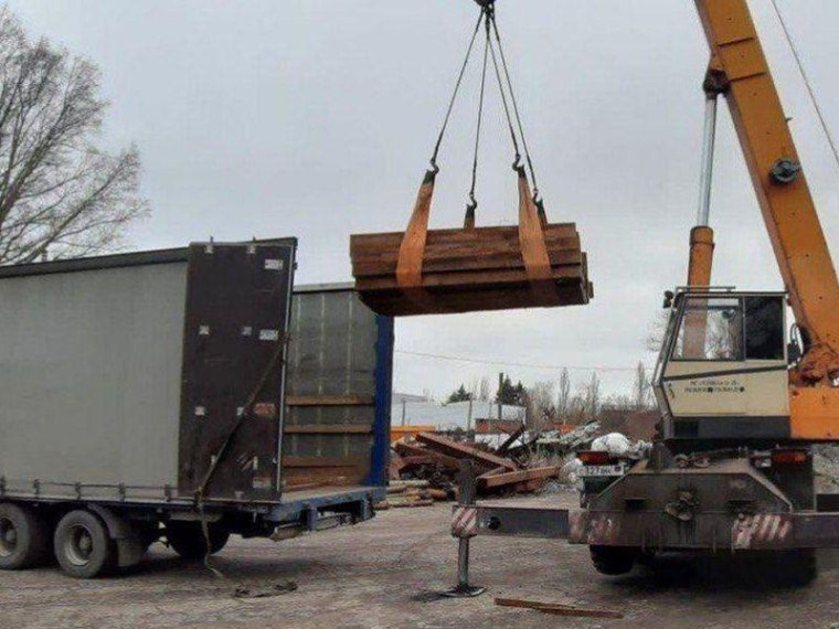 Ленинградская область передала шпалы и рельсы Енакиево. Ленинградская область передала шпалы и рельсы Енакиево.