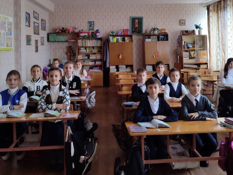 Прошел урок мужества «Вошедший в память - неизвестным». Прошел урок мужества «Вошедший в память - неизвестным».