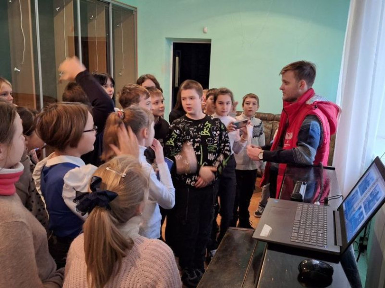 Проведена видеопрезентация «Георгиевская лента. Через связь поколений». Проведена видеопрезентация «Георгиевская лента. Через связь поколений».