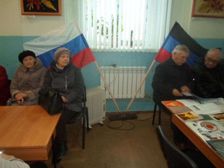 Проведен информационный час «Огненная стихия Енакиевского металлургического завода». Проведен информационный час «Огненная стихия Енакиевского металлургического завода».