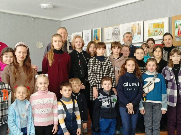 Отчетная выставка обучающихся художественного отдела Школы искусств им. П.И. Чайковского. Отчетная выставка обучающихся художественного отдела Школы искусств им. П.И. Чайковского.
