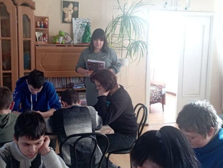 В Енакиево провели профилактическое мероприятие для воспитанников детского социального центра . В Енакиево провели профилактическое мероприятие для воспитанников детского социального центра .