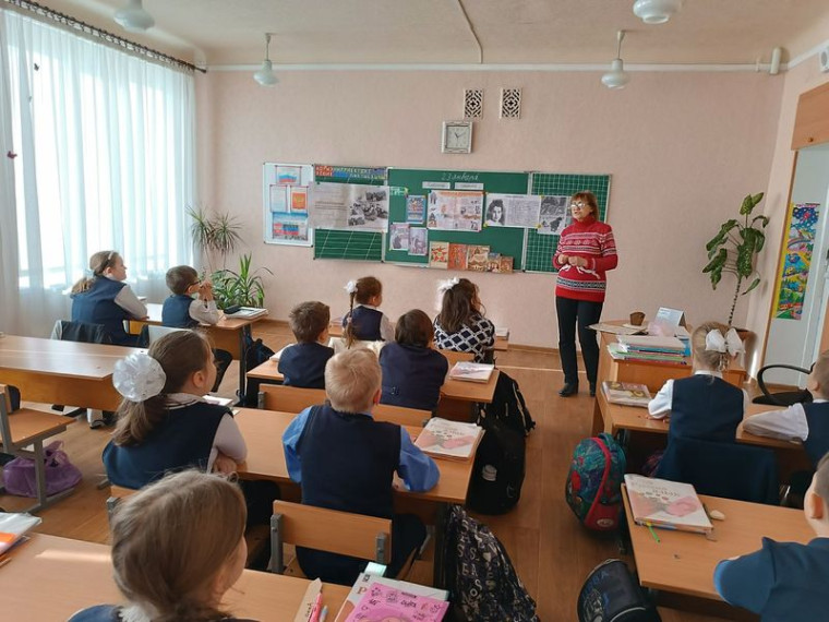 Проведены громкие чтения «Девочка из блокадного Ленинграда». Проведены громкие чтения «Девочка из блокадного Ленинграда».