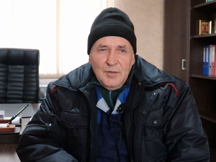 Владимир Игоревич Александров из города Енакиево — водитель с большим опытом работы. Владимир Игоревич Александров из города Енакиево — водитель с большим опытом работы.