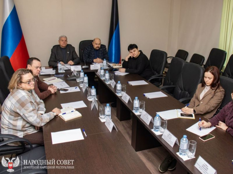 Депутаты прорабатывают законодательную базу для оказания помощи пациентам с редкими (орфанными) заболеваниями. Депутаты прорабатывают законодательную базу для оказания помощи пациентам с редкими (орфанными) заболеваниями.