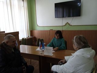 Депутат Народного Совета Анна Храменкова провела прием граждан. Депутат Народного Совета Анна Храменкова провела прием граждан.