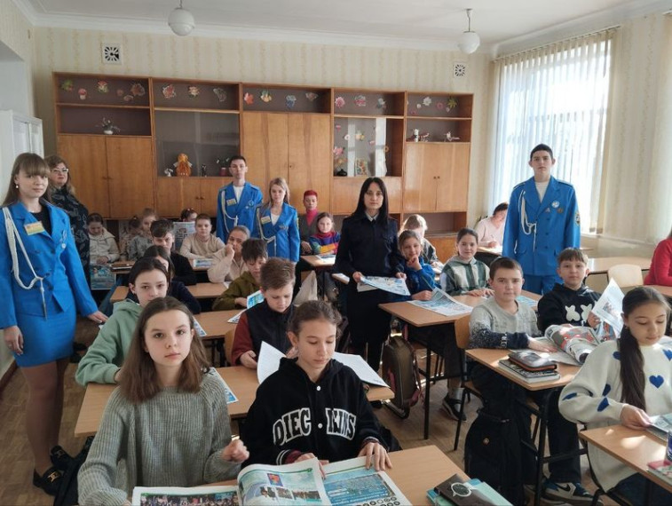 Полицейские провели «Урок безопасности» для школьников. Полицейские провели «Урок безопасности» для школьников.