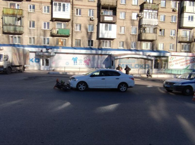 За сутки сотрудники полиции зафиксировали 3 ДТП с пострадавшими. За сутки сотрудники полиции зафиксировали 3 ДТП с пострадавшими.