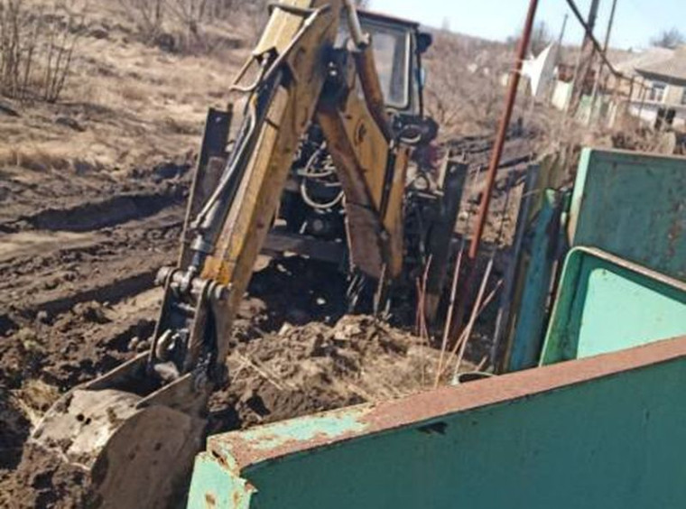 Выполнены работы по замене аварийного участка трубопровода. Выполнены работы по замене аварийного участка трубопровода.