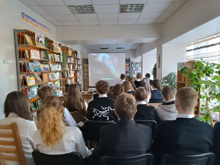 Прошел цикл показов документального фильма «Шиба» для обучающихся среднего и старшего школьного возраста. Прошел цикл показов документального фильма «Шиба» для обучающихся среднего и старшего школьного возраста.