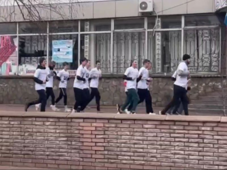 Эстафета "Бегу, дрифтую и качу на выборы" прошла в городском округе Енакиево . Эстафета "Бегу, дрифтую и качу на выборы" прошла в городском округе Енакиево .