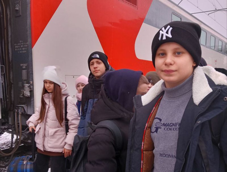 Обучающиеся общеобразовательных учреждений города Енакиево направлены на отдых и оздоровление по приглашению Ленинградской области. Обучающиеся общеобразовательных учреждений города Енакиево направлены на отдых и оздоровление по приглашению Ленинградской области.