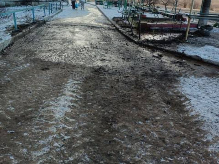 Выполнены работы по устранению утечки воды. Выполнены работы по устранению утечки воды.